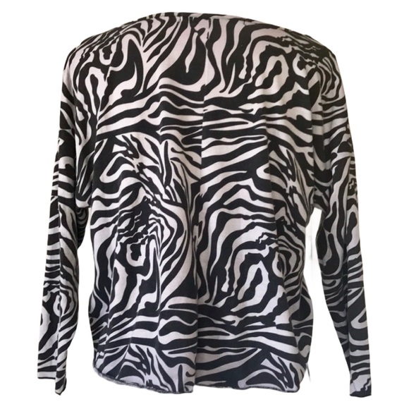 SEQUINS ZEBRA PRINT HIGH LOW CROP TOP - Picture 3 of 5